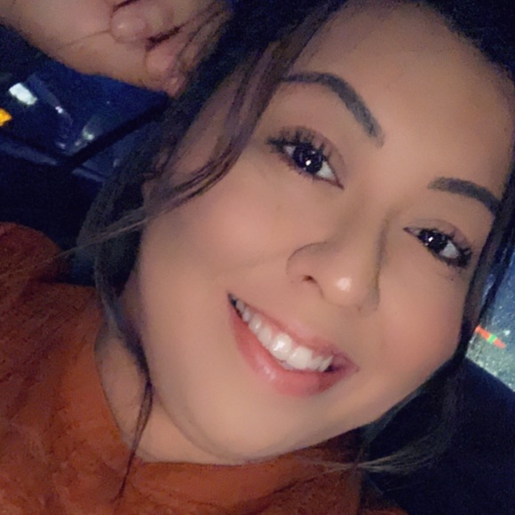 Meet your Posher, Amy - Picture 1 of 1